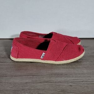 TOMS Classic Women's Size 7 Red Canvas Slip On Flats